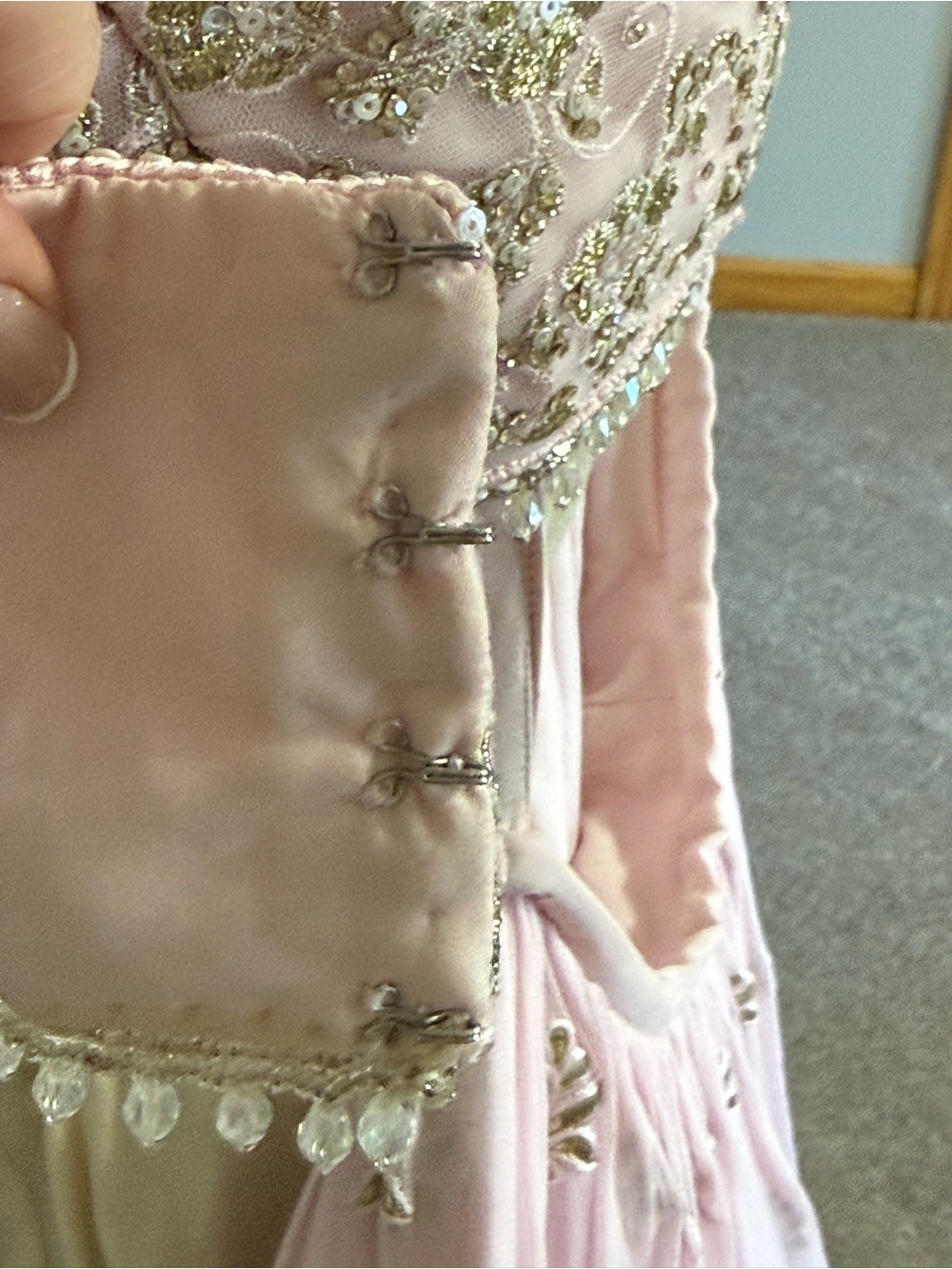 Lehenga in beautiful pink and gold. - Picture 9 of 16